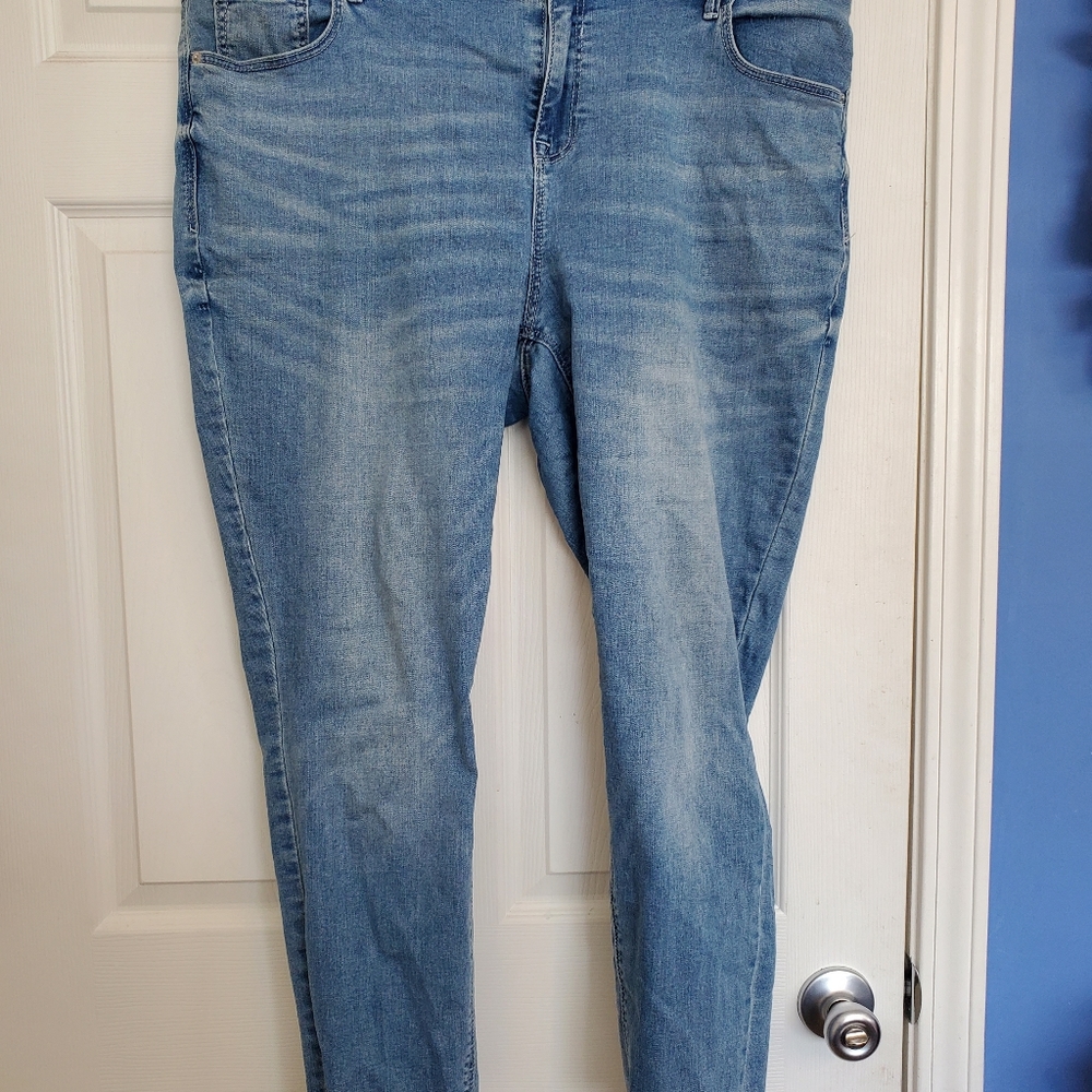 Old Navy Rockstar Skinny Jeans Raw Hem